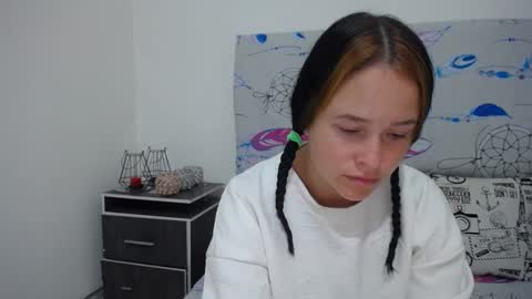 Snapshot of ashly_93 chatting on February 3, 8:46 pm engel online show from February 3, 8:46 pm