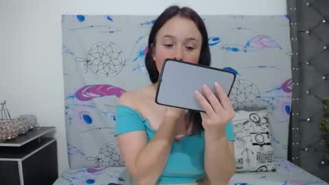 Snapshot of ashly_93 chatting on February 20, 3:01 am engel online show from February 20, 3:01 am