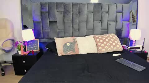 Ashly online show from June 7, 3:54 am