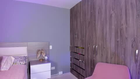 Ashly online show from October 17, 3:42 am