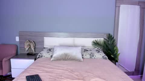 Ashly online show from November 18, 3:34 am