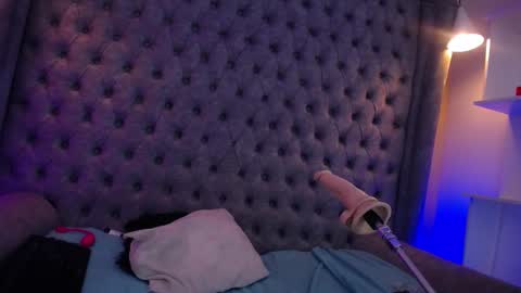 Snapshot of ashly_moss chatting on March 5, 7:38 am Ashly Moss online show from March 5, 7:38 am