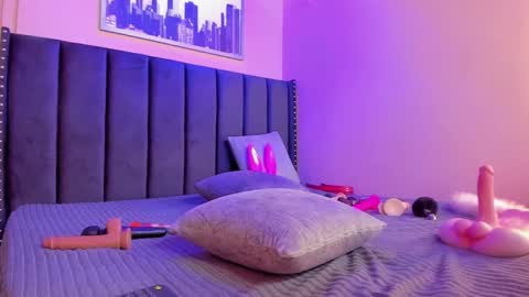 ashlye_miller_ online show from December 21, 7:24 am