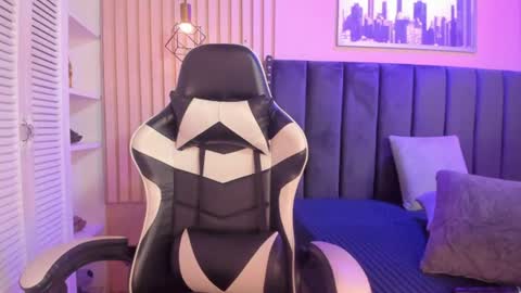 Snapshot of ashlye_miller_ chatting on June 30, 7:48 pm ashlye_miller_ online show from June 30, 7:48 pm