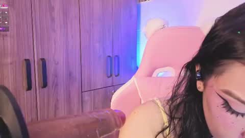 Ash  online show from July 2, 10:05 pm