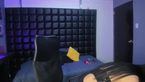 ashlyy sweet  online show from June 11, 2:48 pm