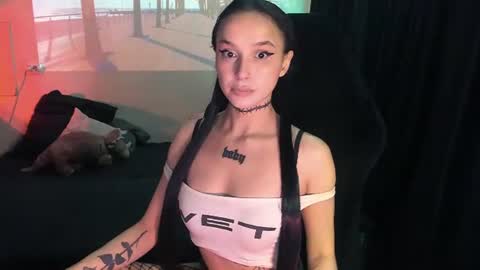 Snapshot of ashmila chatting on June 28, 6:52 am Mila online show from June 28, 6:52 am