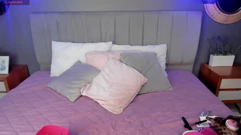 Snapshot of asia_25_ chatting on December 17, 11:59 pm PAO online show from December 17, 11:59 pm