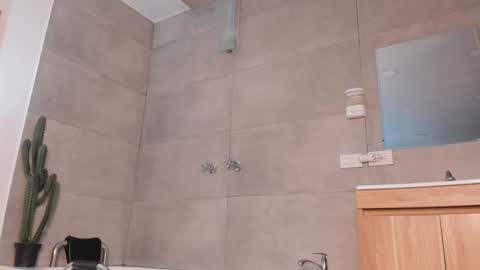 Snapshot of asia_25_ chatting on January 31, 5:51 am PAO online show from January 31, 5:51 am