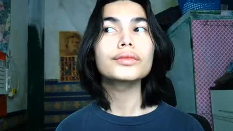 asian_babyboi online show from June 20, 11:40 pm