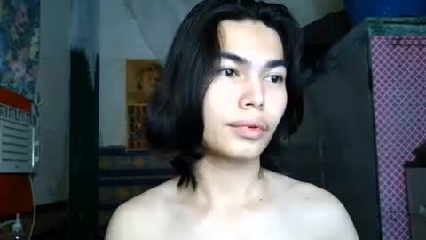 asian_babyboi online show from June 22, 6:05 pm
