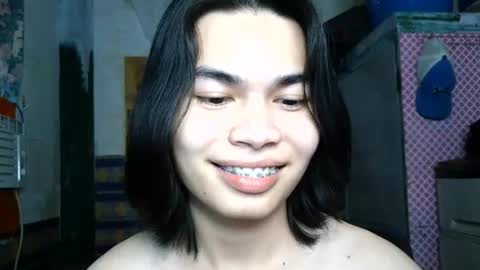 asian_babyboi online show from June 27, 3:28 pm