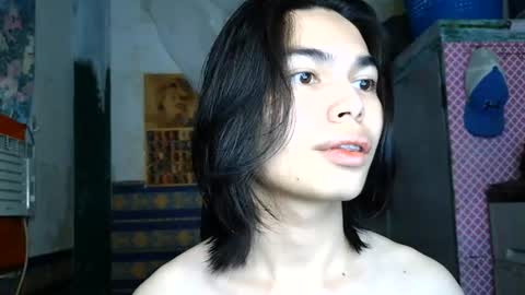 asian_babyboi online show from June 28, 1:17 pm