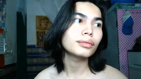 asian_babyboi online show from July 3, 7:48 am