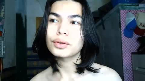 asian_babyboi online show from July 24, 7:34 pm