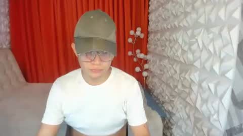 asian_blakefoster online show from March 27, 11:10 am