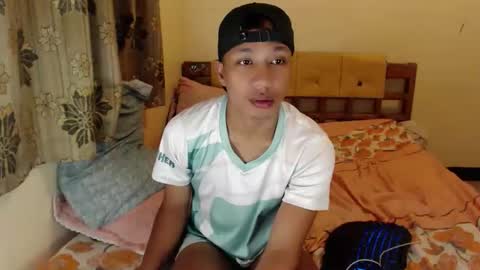 Snapshot of asian_cum_josh chatting on April 16, 6:25 am asian_cum_josh online show from April 16, 6:25 am