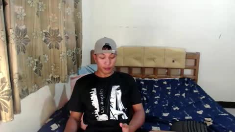 Snapshot of asian_cum_josh chatting on May 5, 6:43 am asian_cum_josh online show from May 5, 6:43 am