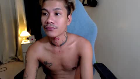 Snapshot of asian_cumsawyer chatting on December 18, 3:47 am bigload CUM take me private show or passwordshow online show from December 18, 3:47 am