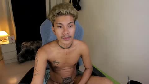 Snapshot of asian_cumsawyer chatting on December 23, 6:11 am bigload CUM take me private show or passwordshow online show from December 23, 6:11 am