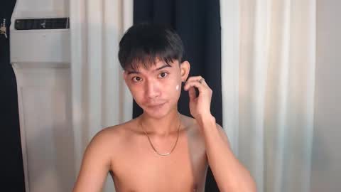 Pat online show from November 18, 6:01 pm