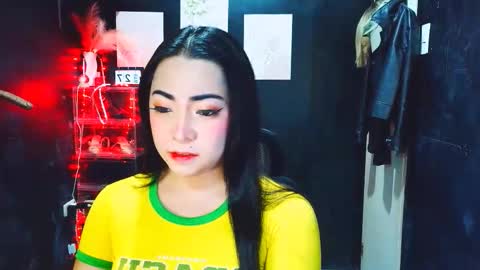 evelyn online show from March 27, 7:14 am