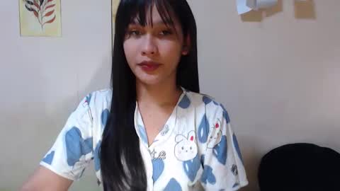 Snapshot of asian_glamm chatting on November 17, 11:43 pm ANITA online show from November 17, 11:43 pm