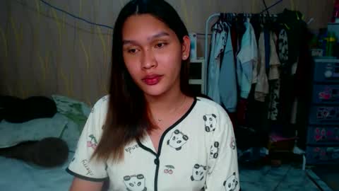 Snapshot of asian_glamm chatting on April 15, 7:58 pm ANITA online show from April 15, 7:58 pm