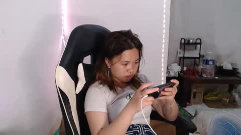 bb girl online show from November 12, 8:19 pm