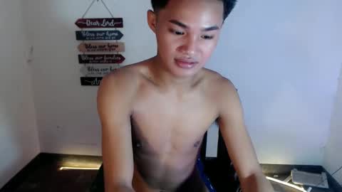 Snapshot of asian_lover05 chatting on March 29, 4:29 pm asian_lover05 online show from March 29, 4:29 pm