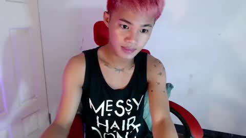 Snapshot of asian_lover05 chatting on May 12, 8:06 pm asian_lover05 online show from May 12, 8:06 pm
