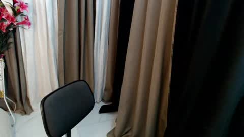Snapshot of asian_mjxx chatting on August 5, 1:19 am cCALL ME MJ online show from August 5, 1:19 am