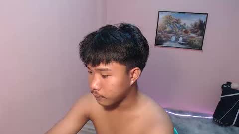 Snapshot of asian_prince_of_cock chatting on November 15, 6:11 am Prince online show from November 15, 6:11 am