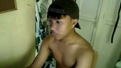 Snapshot of asian_prince_of_cock chatting on November 29, 7:55 am Prince online show from November 29, 7:55 am