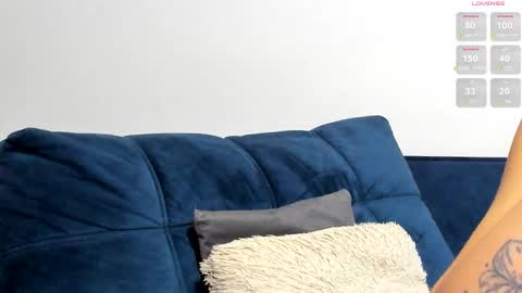 Snapshot of asian_pussy_cat chatting on December 2, 5:52 pm Hare online show from December 2, 5:52 pm