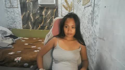 Snapshot of asian_salya chatting on May 27, 10:45 am asian_salya online show from May 27, 10:45 am