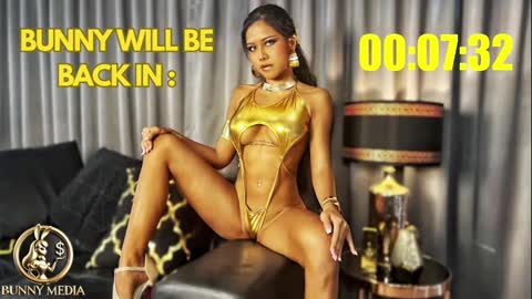 BUNNY WILDER online show from February 4, 1:59 pm