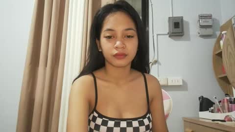 asian_trish online show from November 22, 10:31 pm
