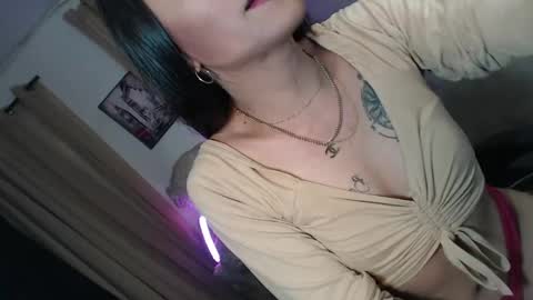 asian_ulysses online show from July 15, 9:36 am