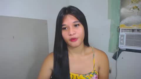 Yan online show from October 29, 7:04 pm