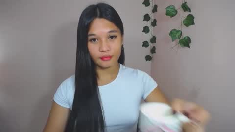 Yan online show from January 10, 9:00 am