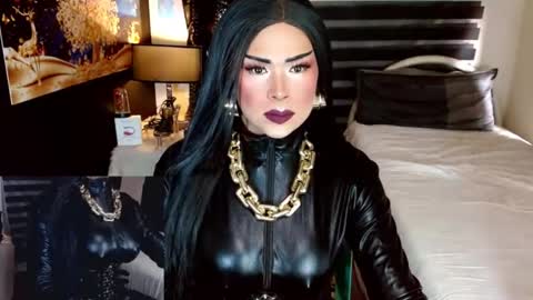 nicole online show from February 23, 6:33 am