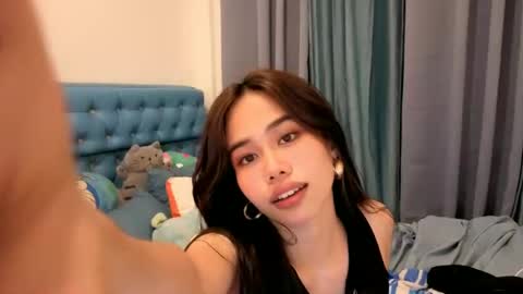 candy online show from January 6, 9:52 am