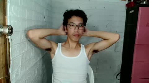 EIZE online show from March 27, 5:35 am