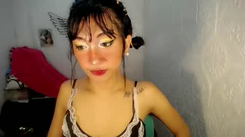 Snapshot of asianbarbie05 chatting on October 24, 10:33 am SOFIA online show from October 24, 10:33 am