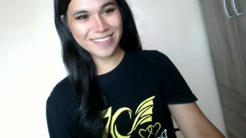 Snapshot of asianblk_barbiedoll chatting on May 23, 3:45 am asianblk_barbiedoll online show from May 23, 3:45 am