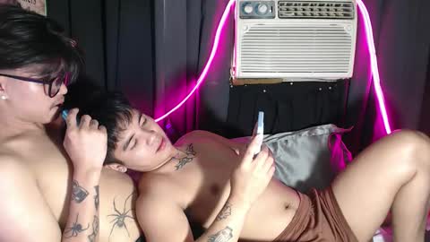 Snapshot of asiancarl_bigcock chatting on February 14, 5:37 am kairo dewji in ifbi online show from February 14, 5:37 am