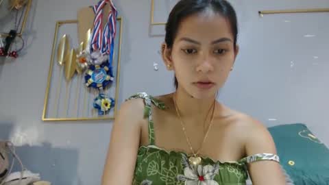 Snapshot of asiancharlotte chatting on February 15, 6:12 am asian charlotte online show from February 15, 6:12 am