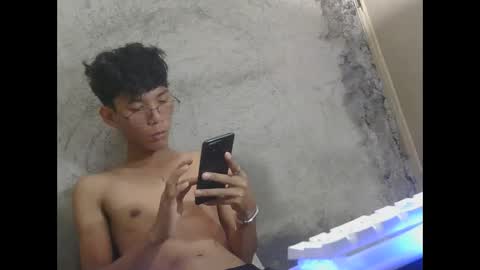 Snapshot of asiancockinsan chatting on February 21, 4:02 am Isan online show from February 21, 4:02 am