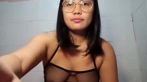 Snapshot of asiancoupleph chatting on December 27, 5:59 pm asiancoupleph online show from December 27, 5:59 pm